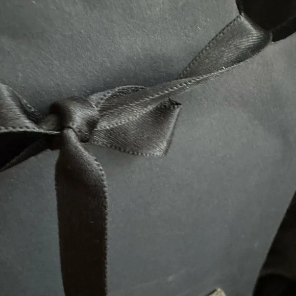 Gorgeous tribal multi color choker. - Picture 4 of 4